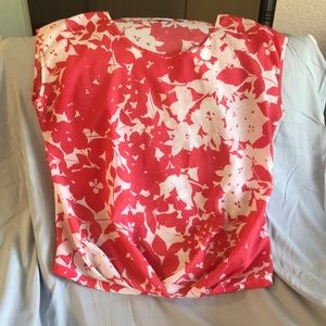 Floral sleeveless blouse